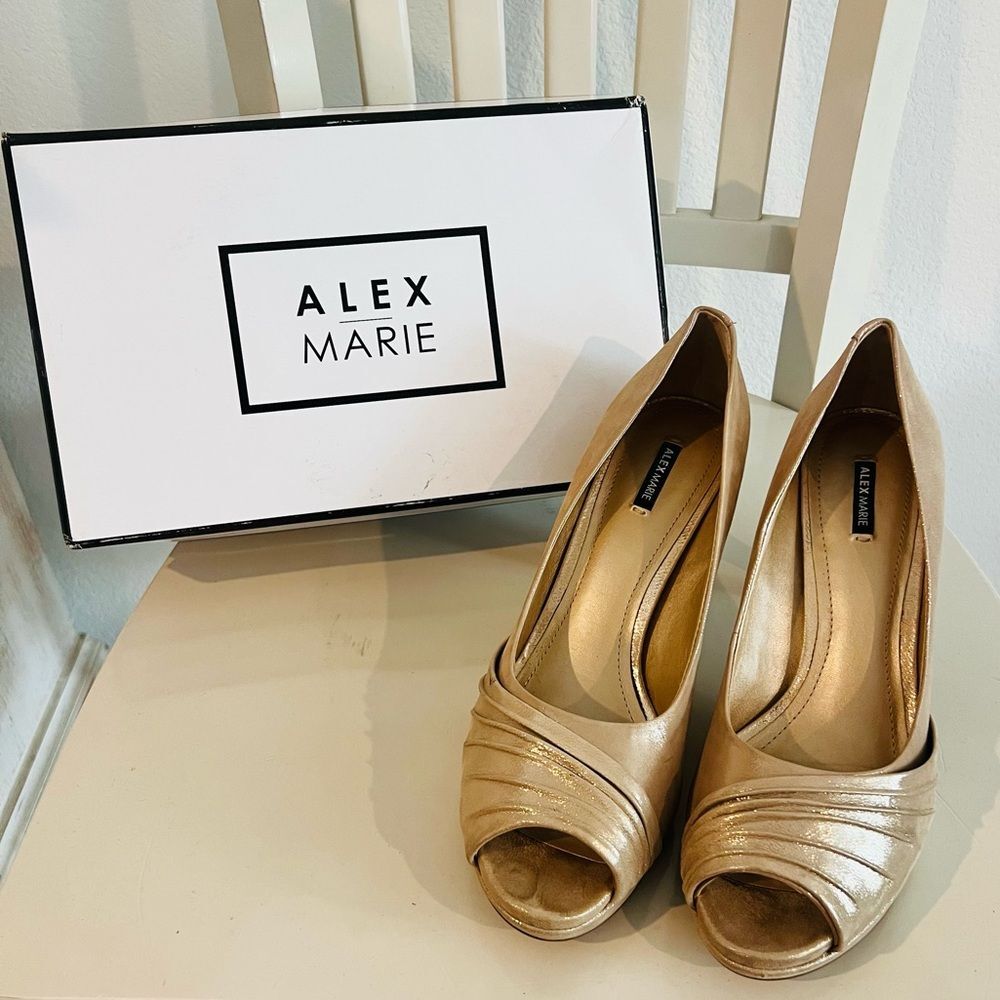 Alex Marie Women’s Perla 276 Peep Toe Pumps in Sandbox Sz. 10 M Leather Upper